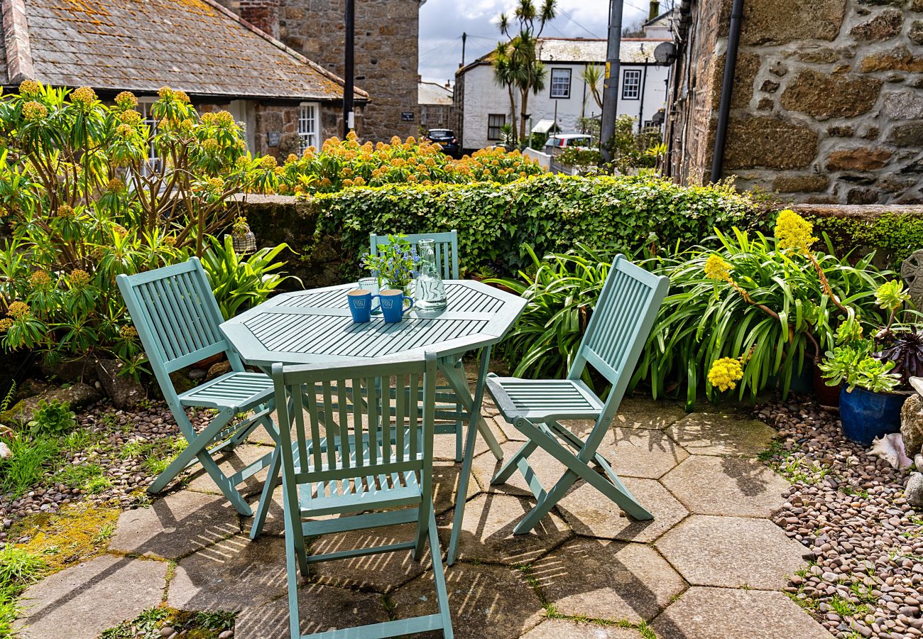 Landhaus in Mousehole - Cosy Mousehole Cottage with Sea Views