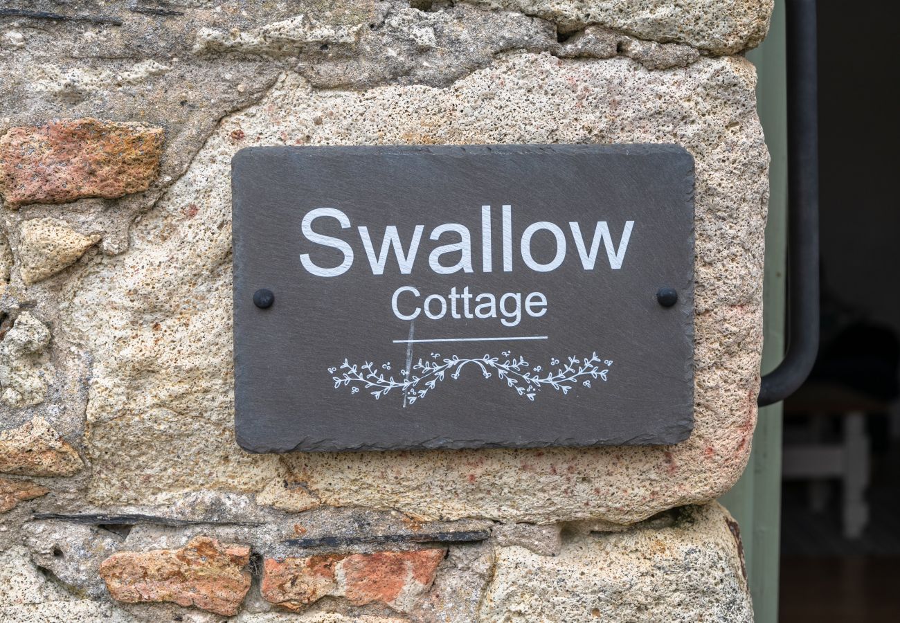 Landhaus in Sticker - Swallow Cottage