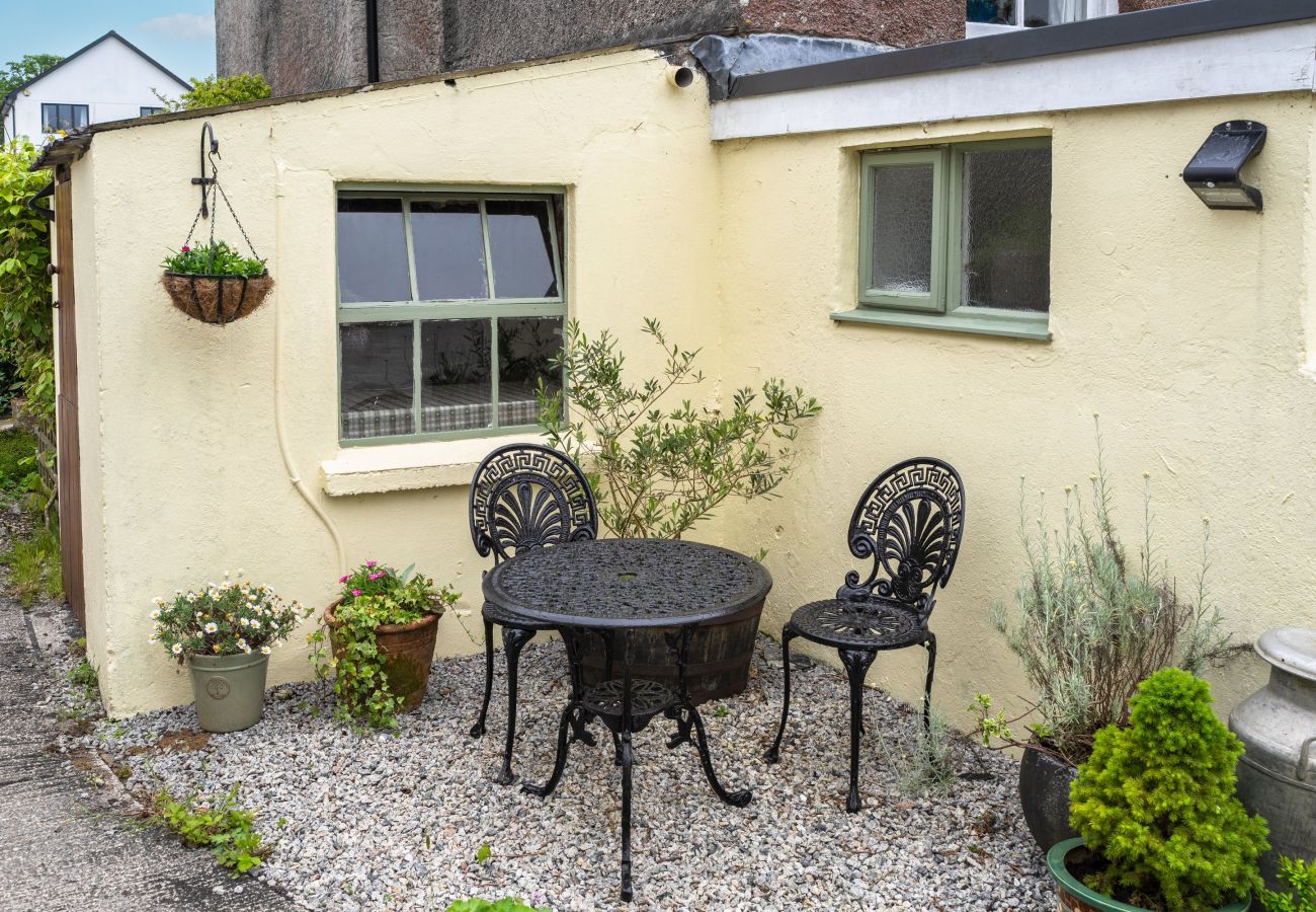 Landhaus in Sticker - Swallow Cottage