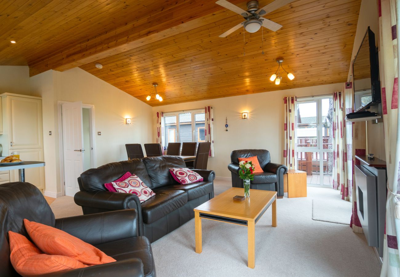 Chalet in Torpoint - Whitsand Bay Lodge