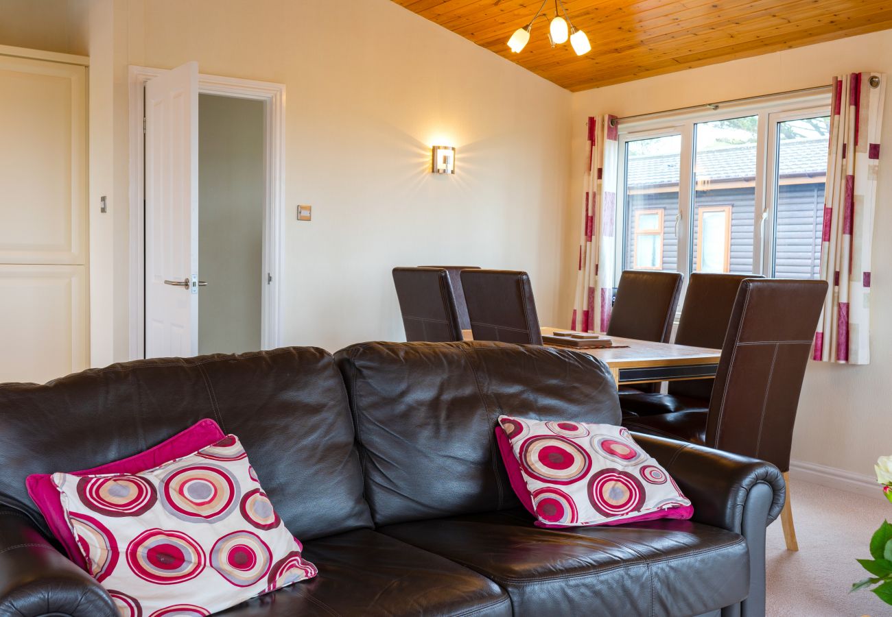 Chalet in Torpoint - Whitsand Bay Lodge