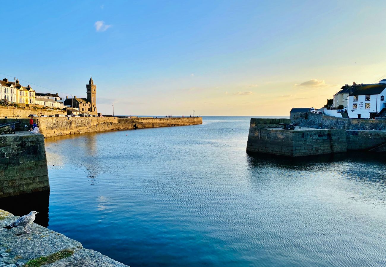 Landhaus in Porthleven - Scallop Cottage