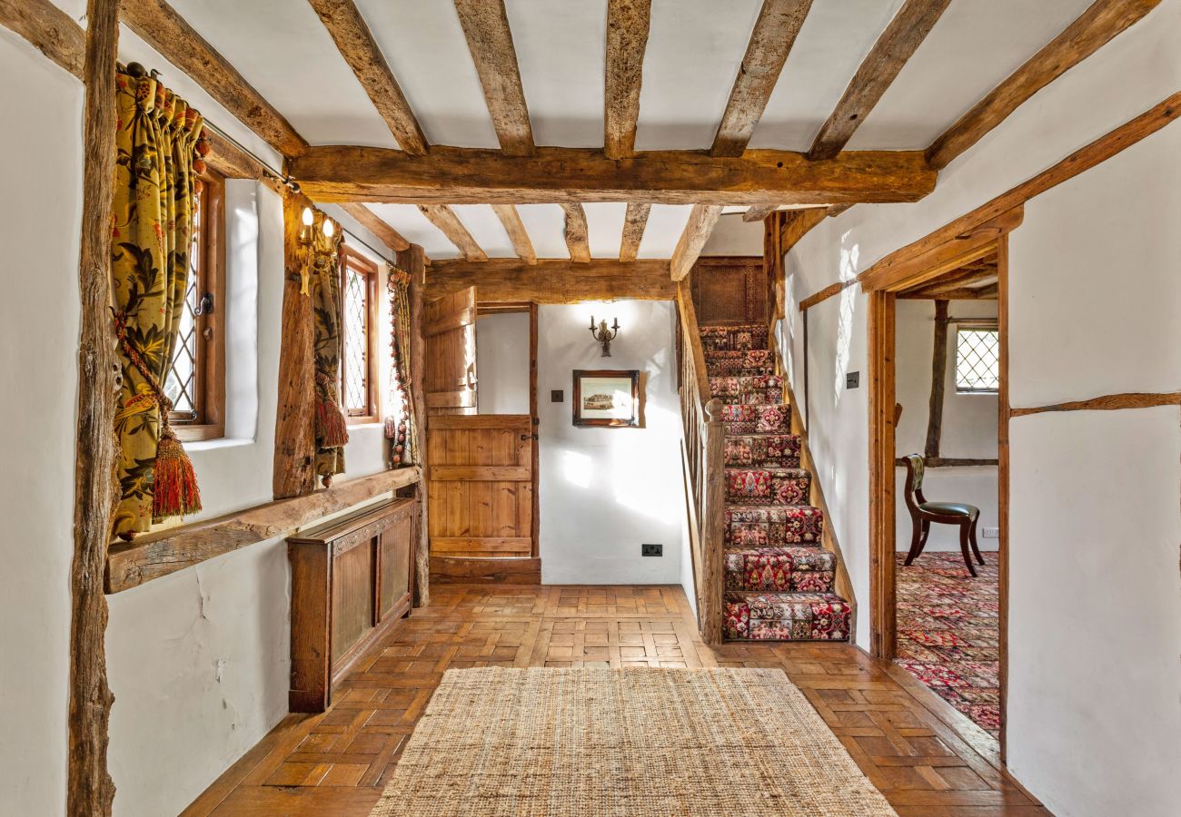 Landhaus in Crawley Down - Sandhill Cottage with Hot Tub