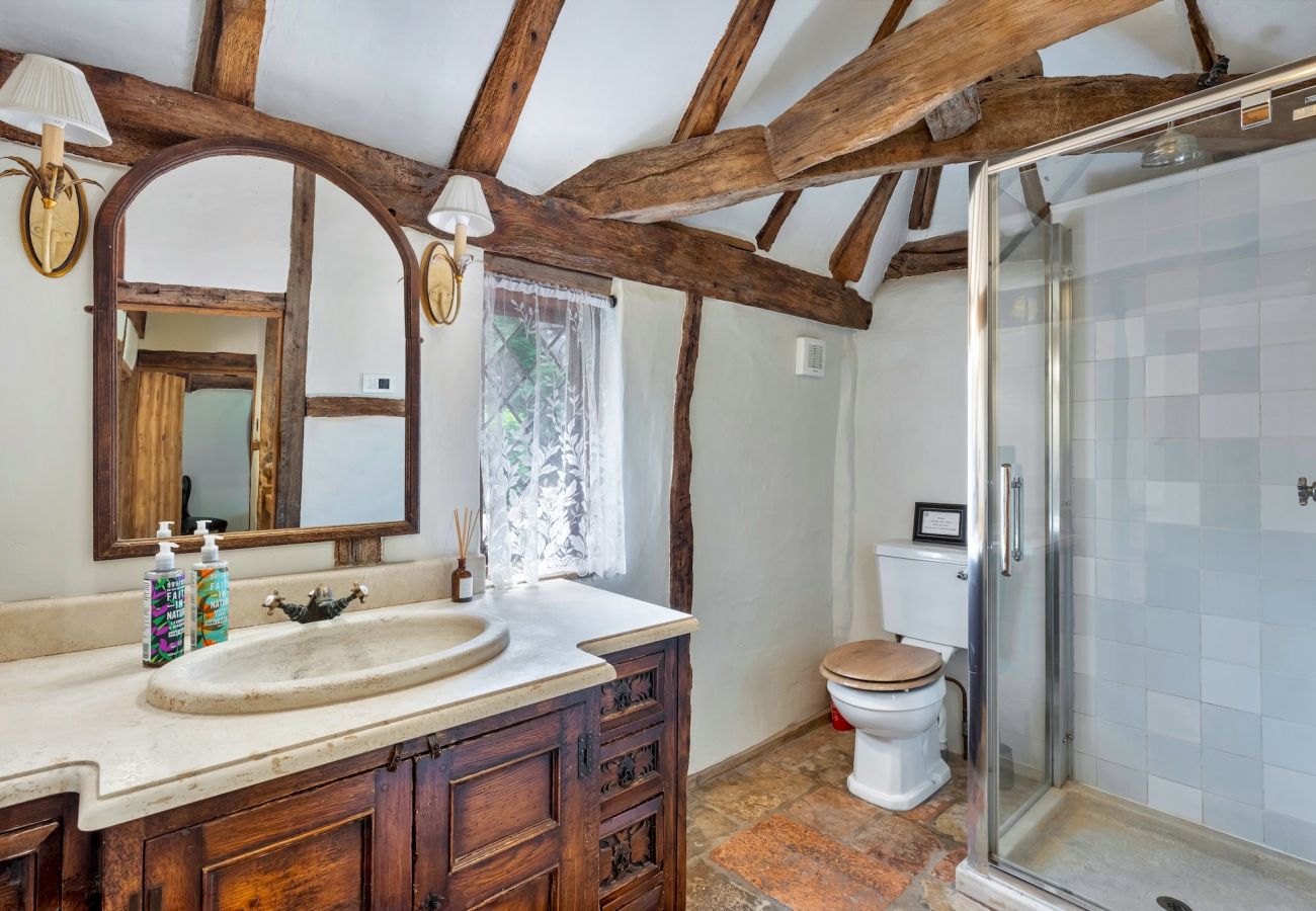 Landhaus in Crawley Down - Sandhill Cottage with Hot Tub