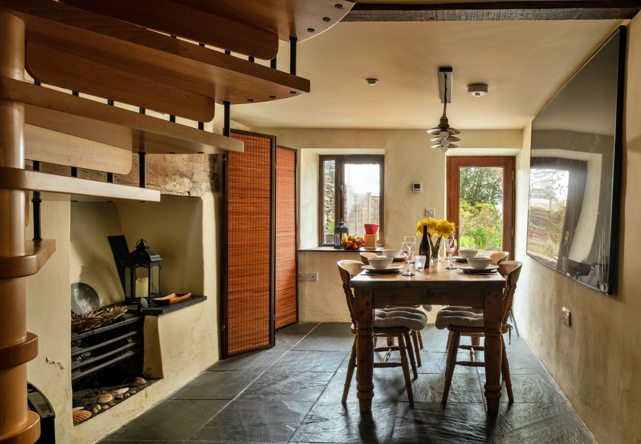 Landhaus in Llan Ffestiniog - Dolwar Cottage