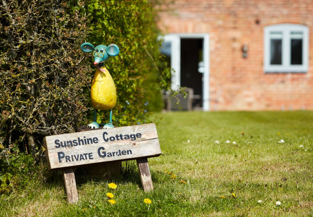 Landhaus in Ashbourne - Sunshine Cottage