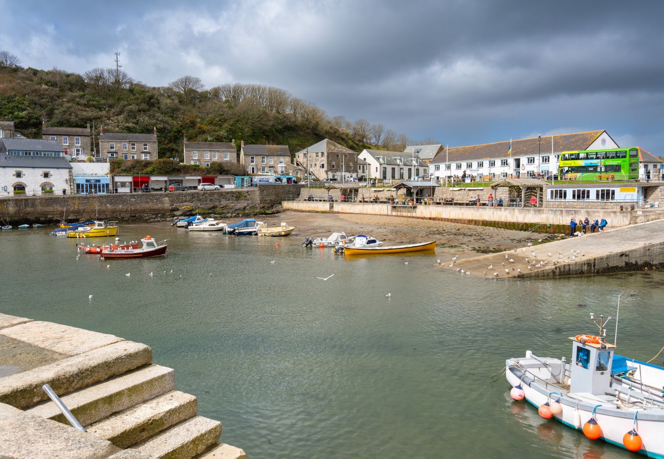 Ferienwohnung in Porthleven - The Hideaway