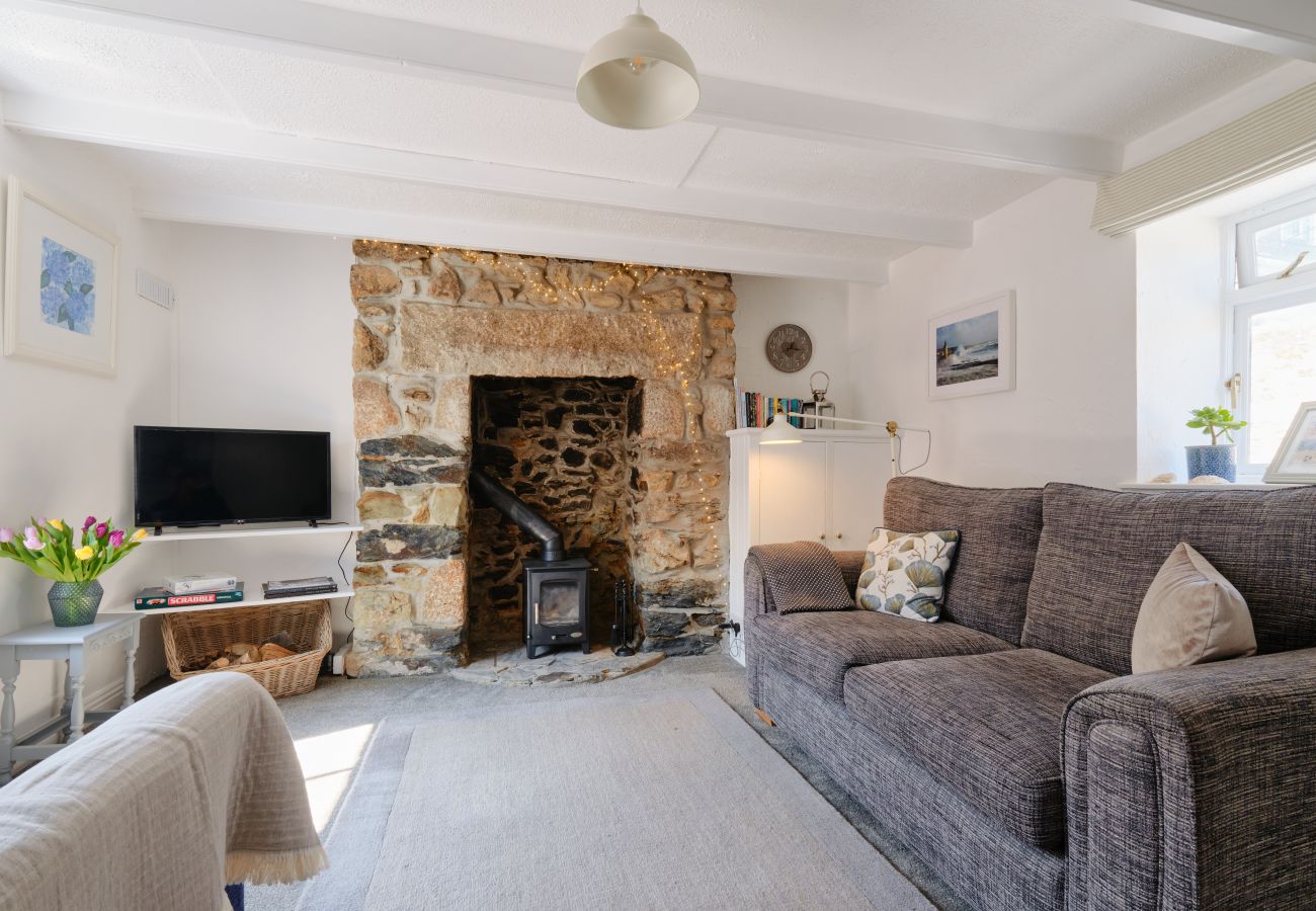 Landhaus in Porthleven - Coral Cottage