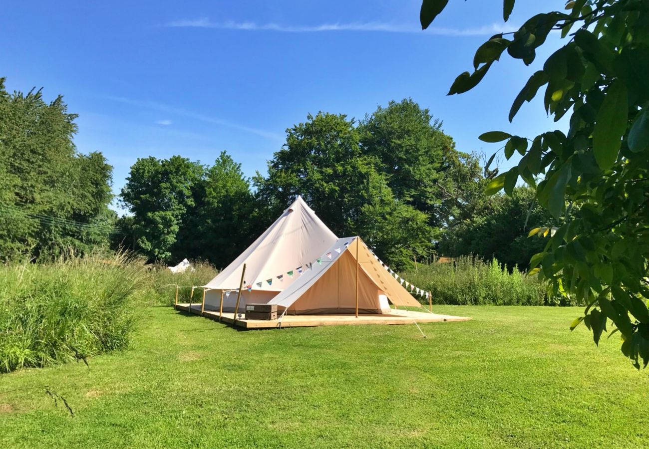 Chalet in Swannington - Lilypad Bell Tent