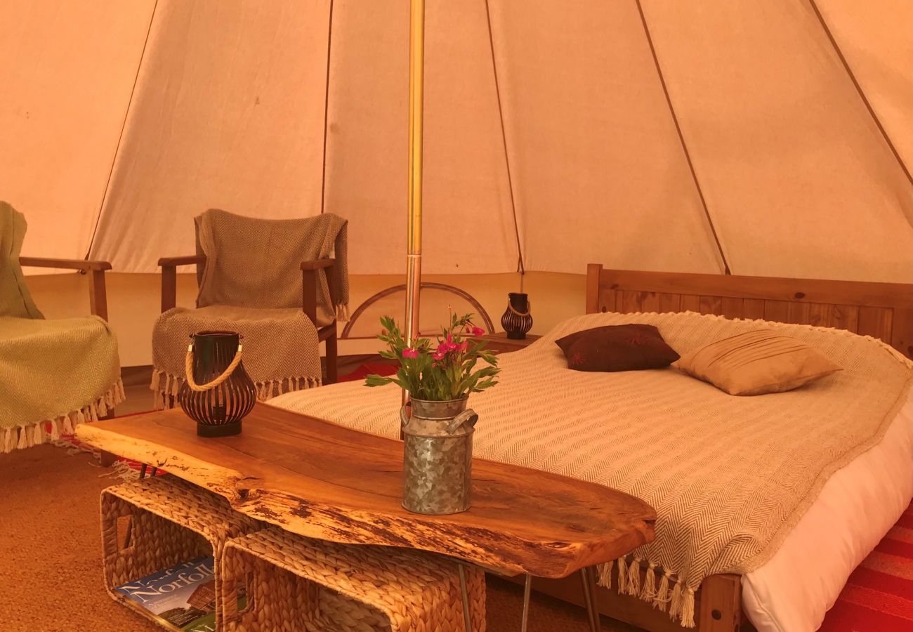 Chalet in Swannington - Lilypad Bell Tent