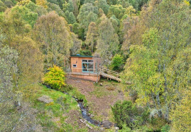 Chalet in Kiltarlity - Cosagach Falls Cabin