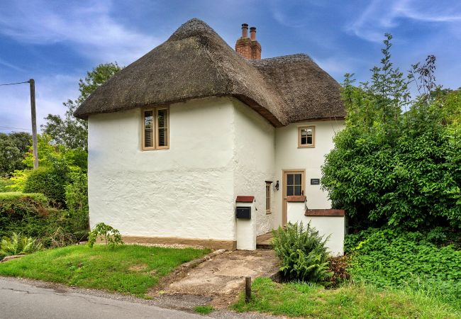Landhaus in Winterborne Houghton - Manor Cottage