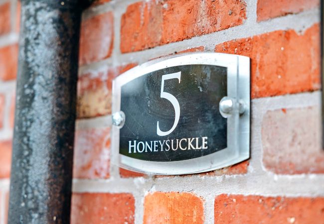 Landhaus in Dorrington - Netley Hall - Honeysuckle