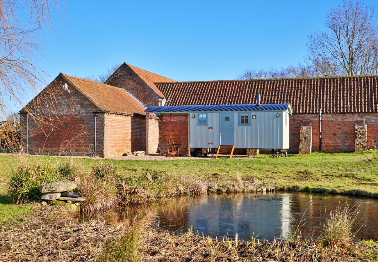 Chalet in Hemingby - Longwool View