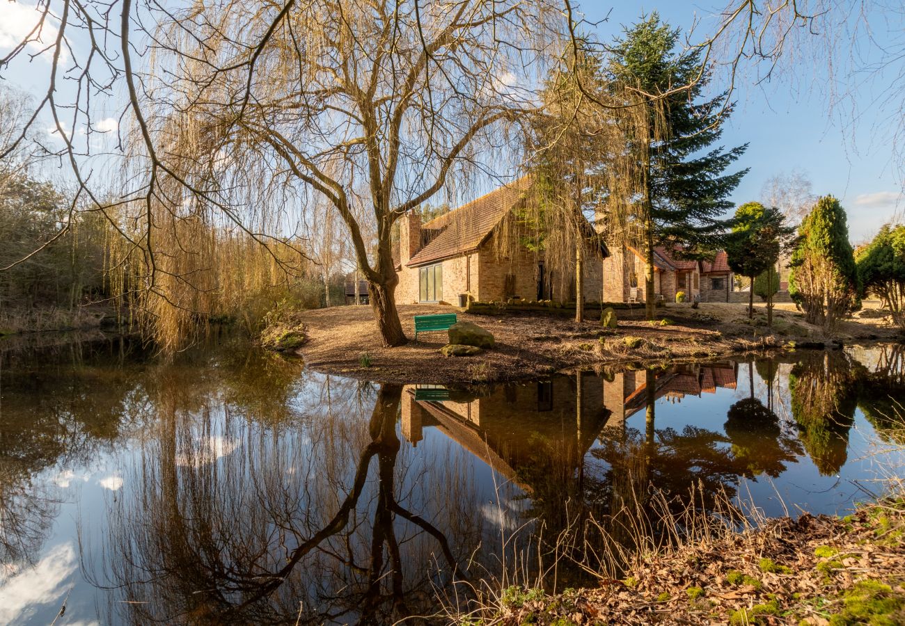 Landhaus in Ramsey - Hazel Rose Cottage