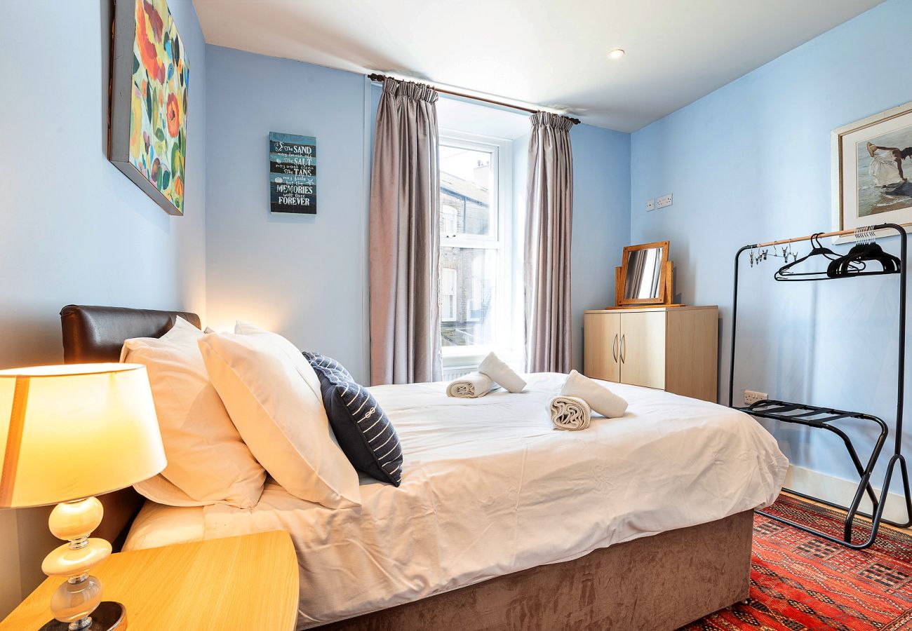 Ferienwohnung in Beaumaris - Waters Edge at Gadlys House