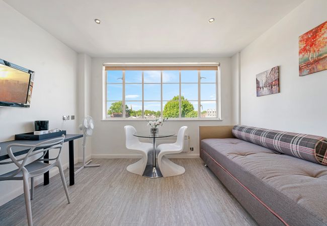 Ferienwohnung in London - Roland House - Two Bedroom Ferienwohnung in London - Roland House - Two Bedroom