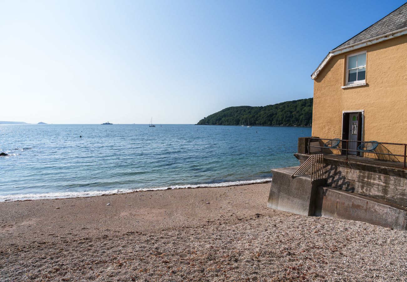 Ferienhaus in Kingsand - Roselric