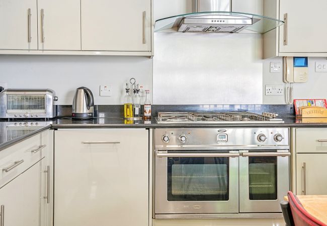 Ferienhaus in East Molesey - Palace Gate, Hampton Court Ferienhaus in East Molesey - Palace Gate, Hampton Court