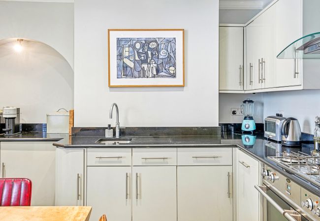 Ferienhaus in East Molesey - Palace Gate, Hampton Court Ferienhaus in East Molesey - Palace Gate, Hampton Court