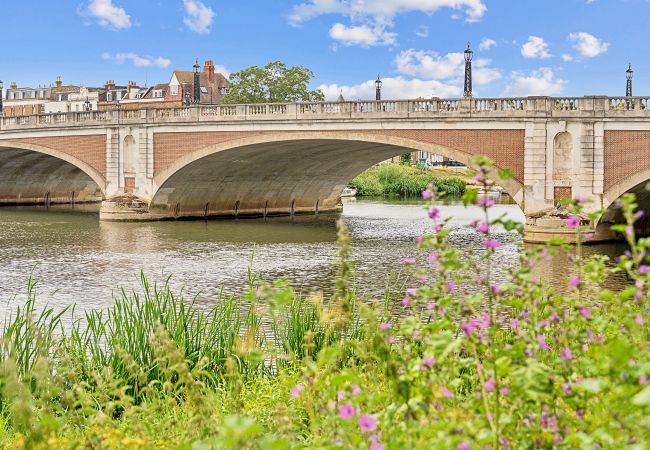 Ferienhaus in East Molesey - Palace Gate, Hampton Court Ferienhaus in East Molesey - Palace Gate, Hampton Court