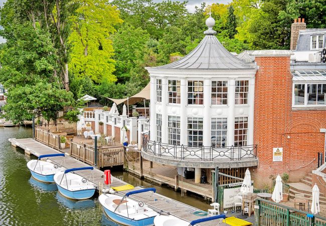 Ferienhaus in East Molesey - Palace Gate, Hampton Court Ferienhaus in East Molesey - Palace Gate, Hampton Court