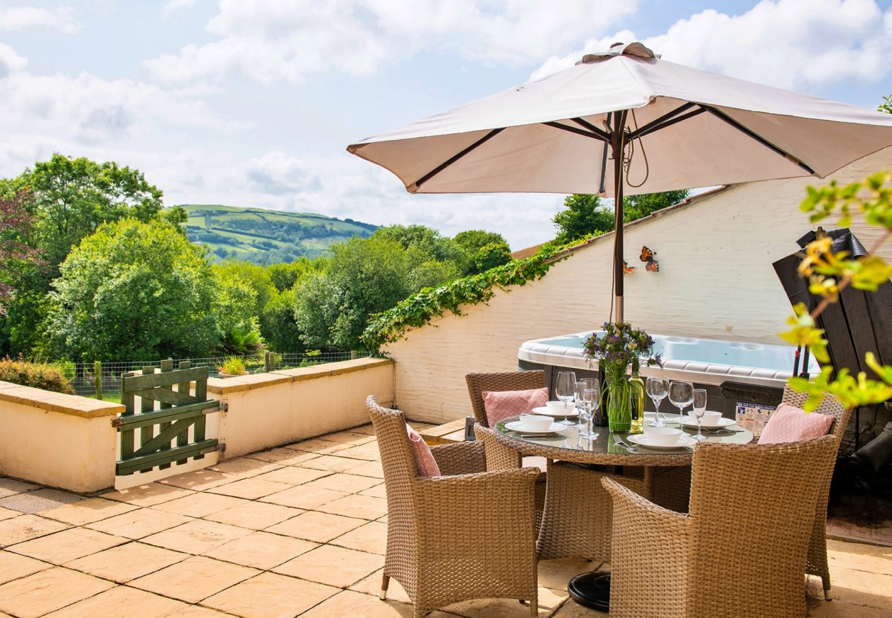 Landhaus in Combe Martin - Coulscott Aylesbury Cottage