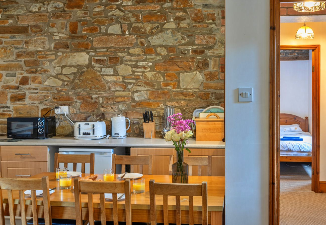 Landhaus in Torrington - Warren Cottage, Stowford