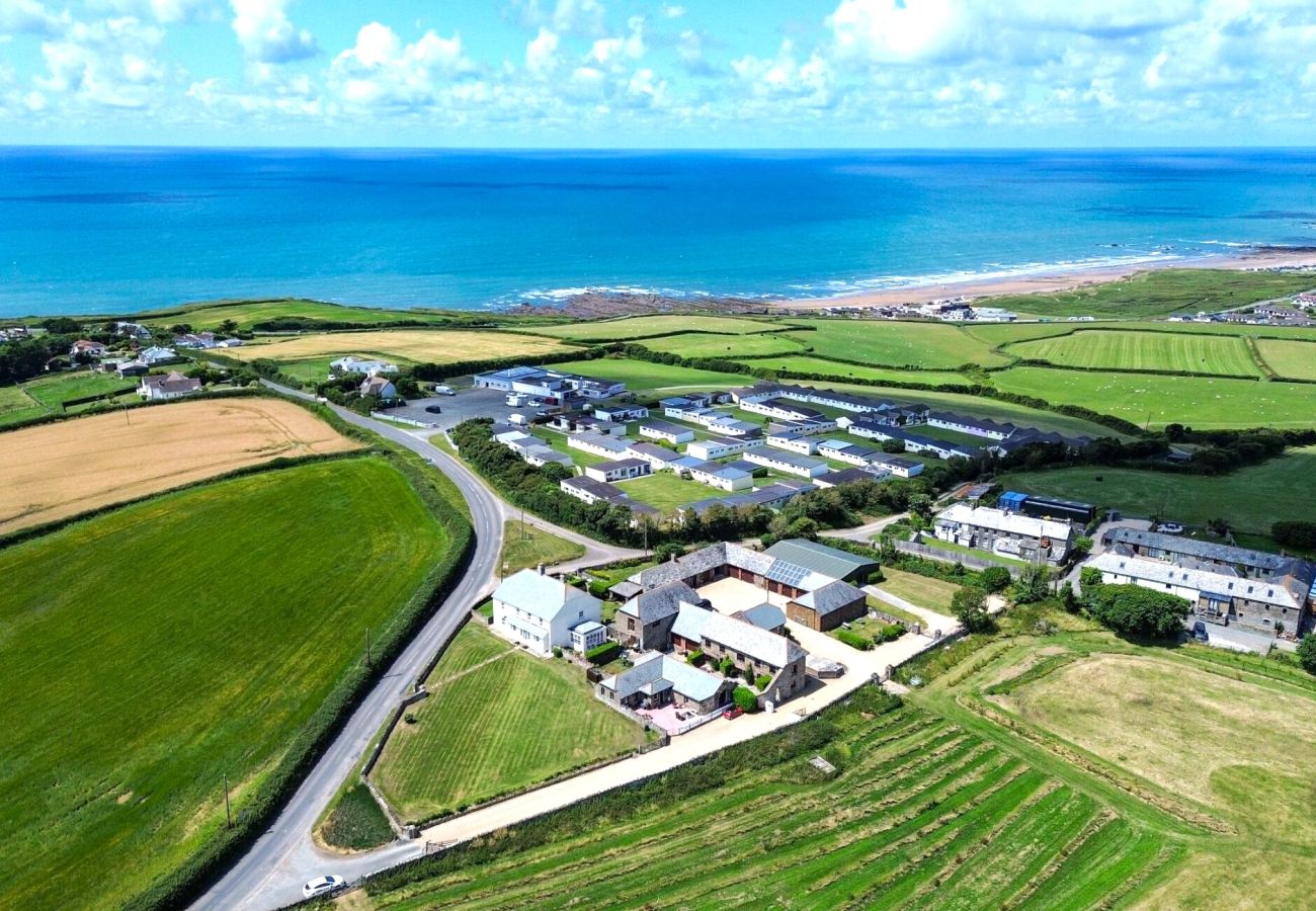 Landhaus in Widemouth Bay - Fields Barn