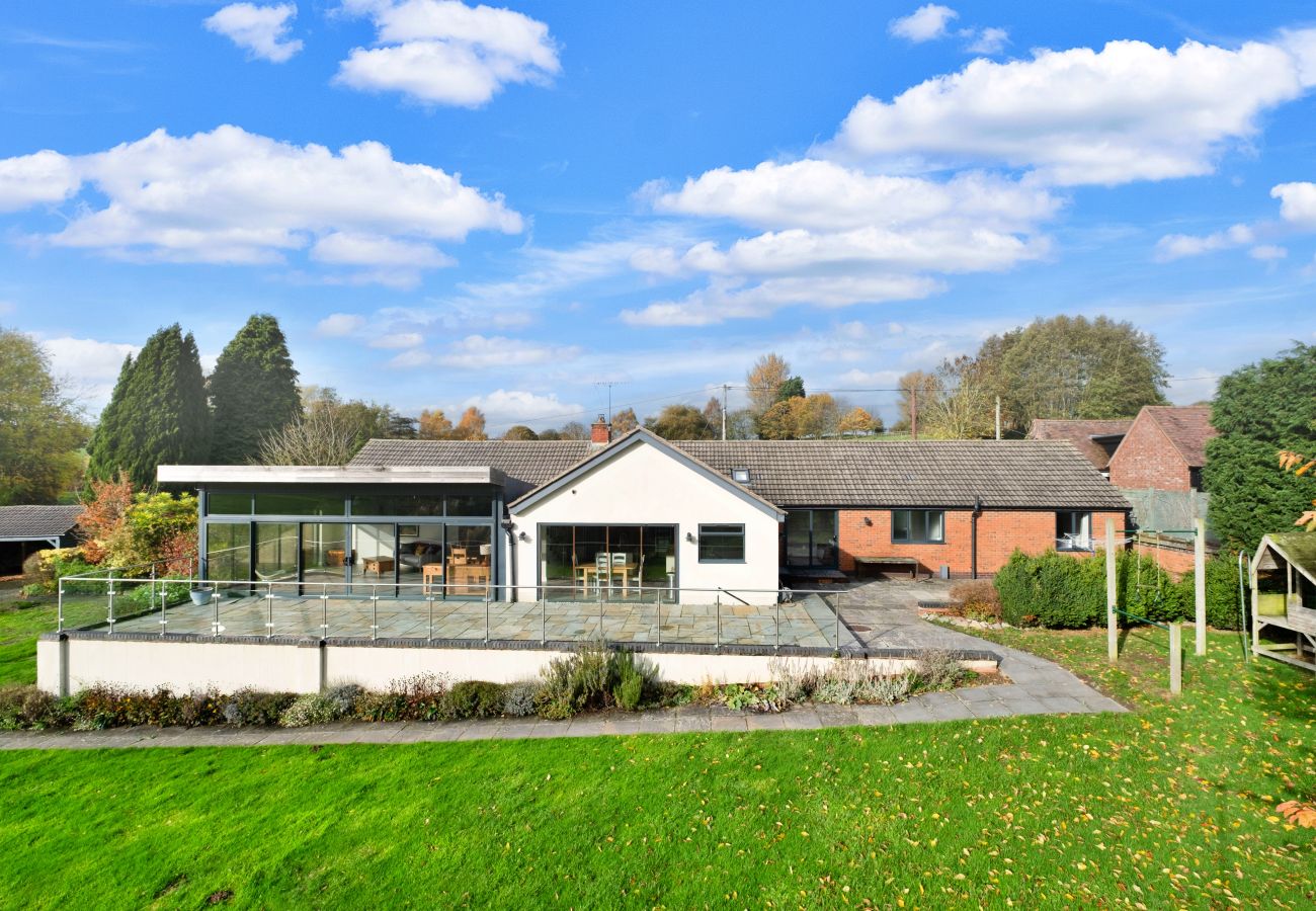 Bungalow in Harley - Yonder Castle Hill