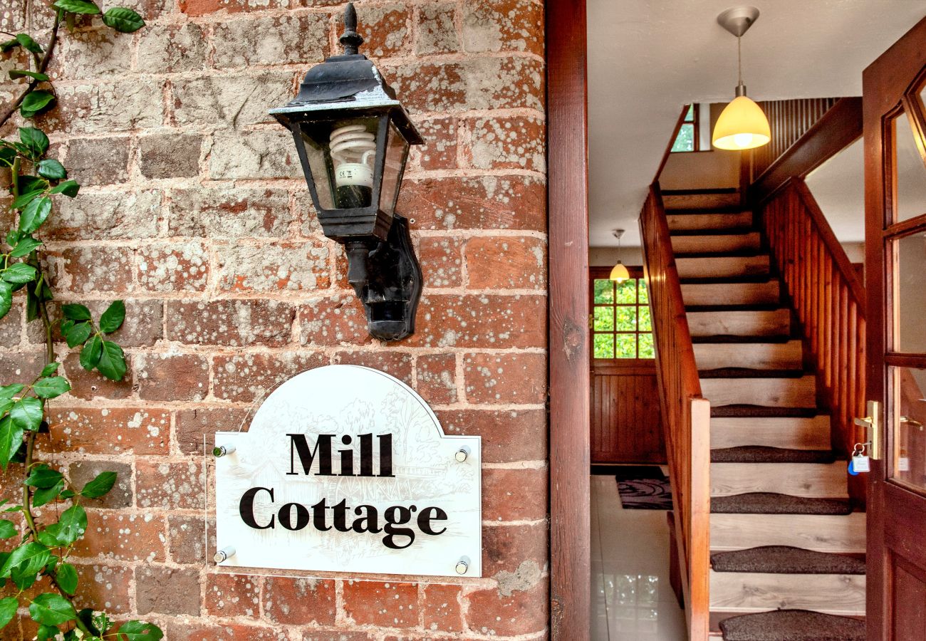 Landhaus in Aylesbeare - Mill Cottage, Great Houndbeare Farm