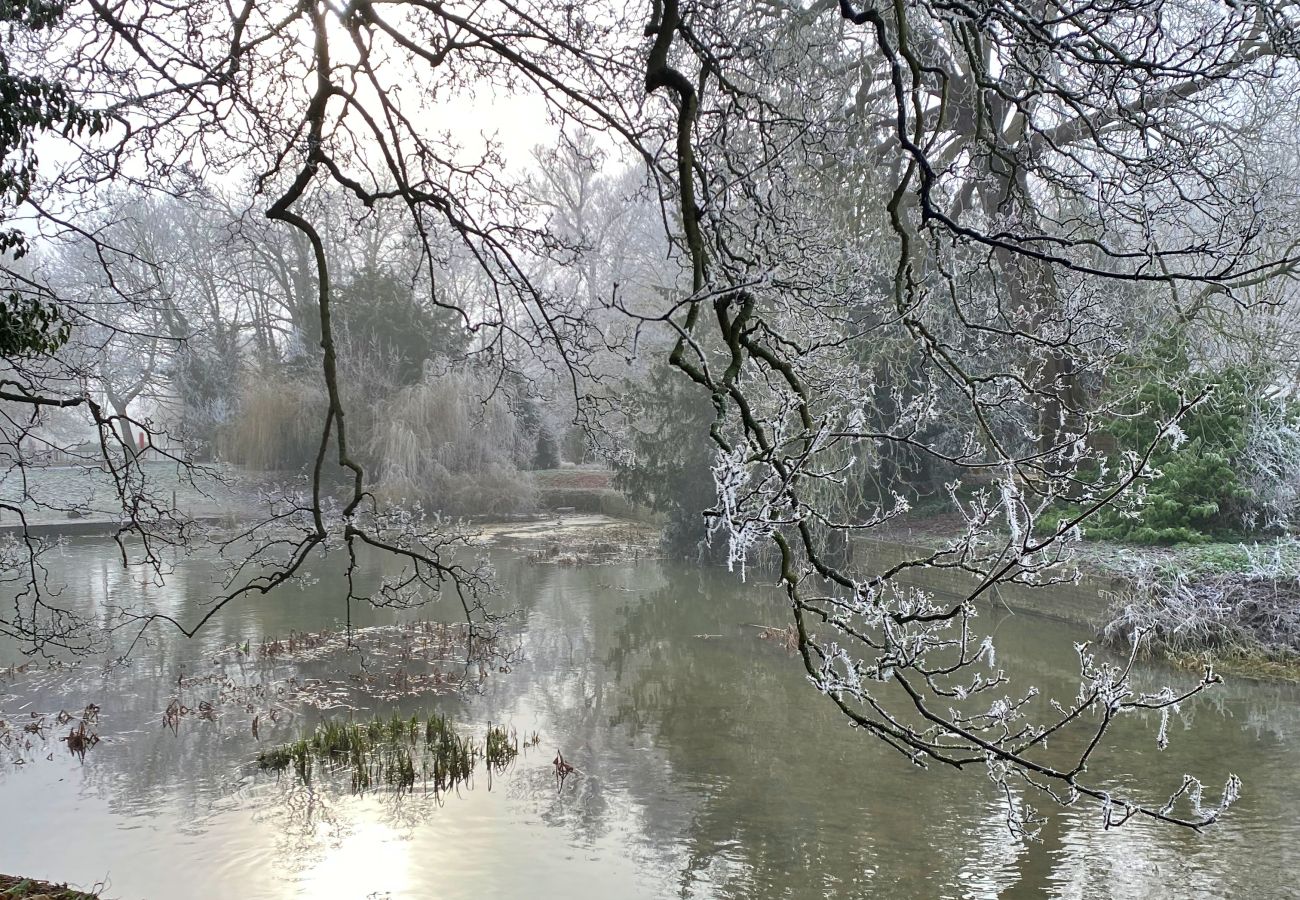 Landhaus in Godmanchester - The Potting Shed at Island Hall