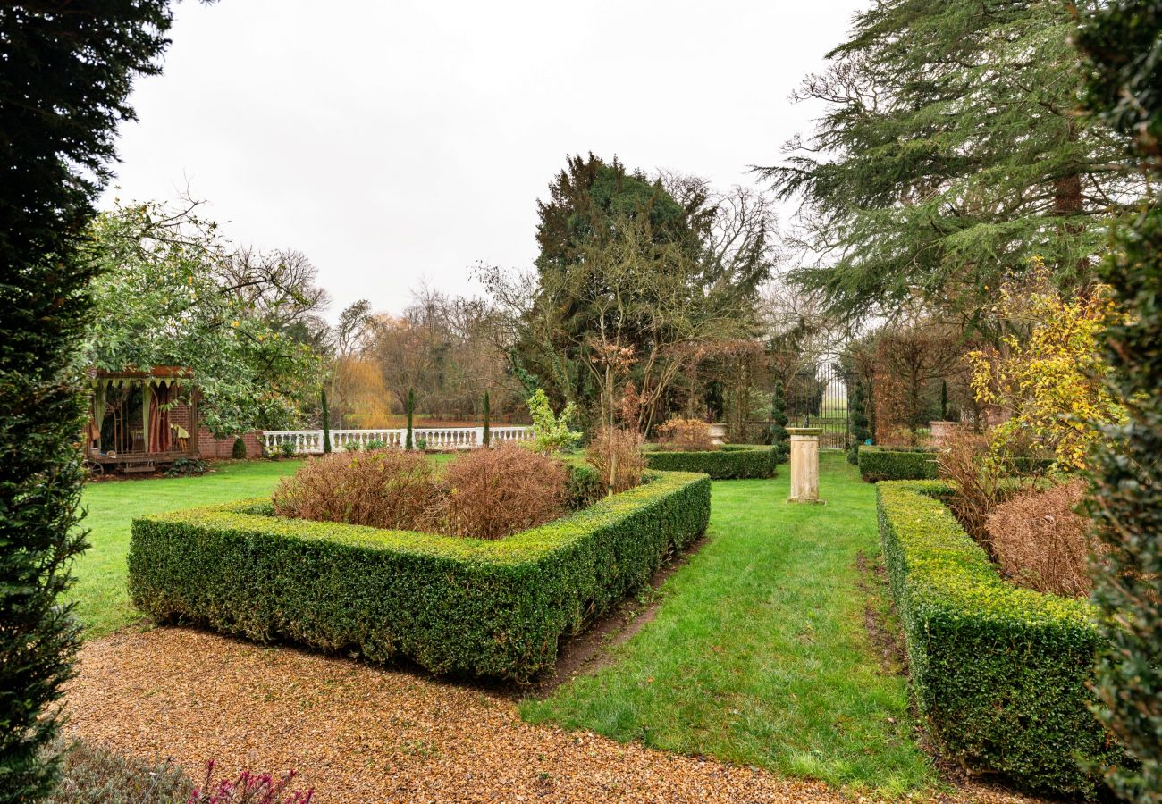 Landhaus in Godmanchester - The Potting Shed at Island Hall