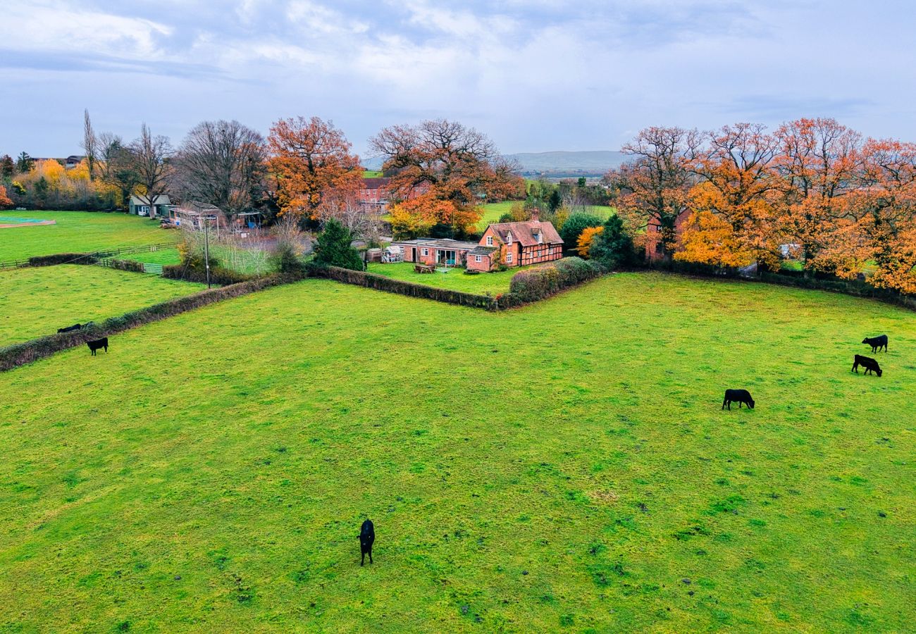 Landhaus in Apperley - Cricketers' Cottage