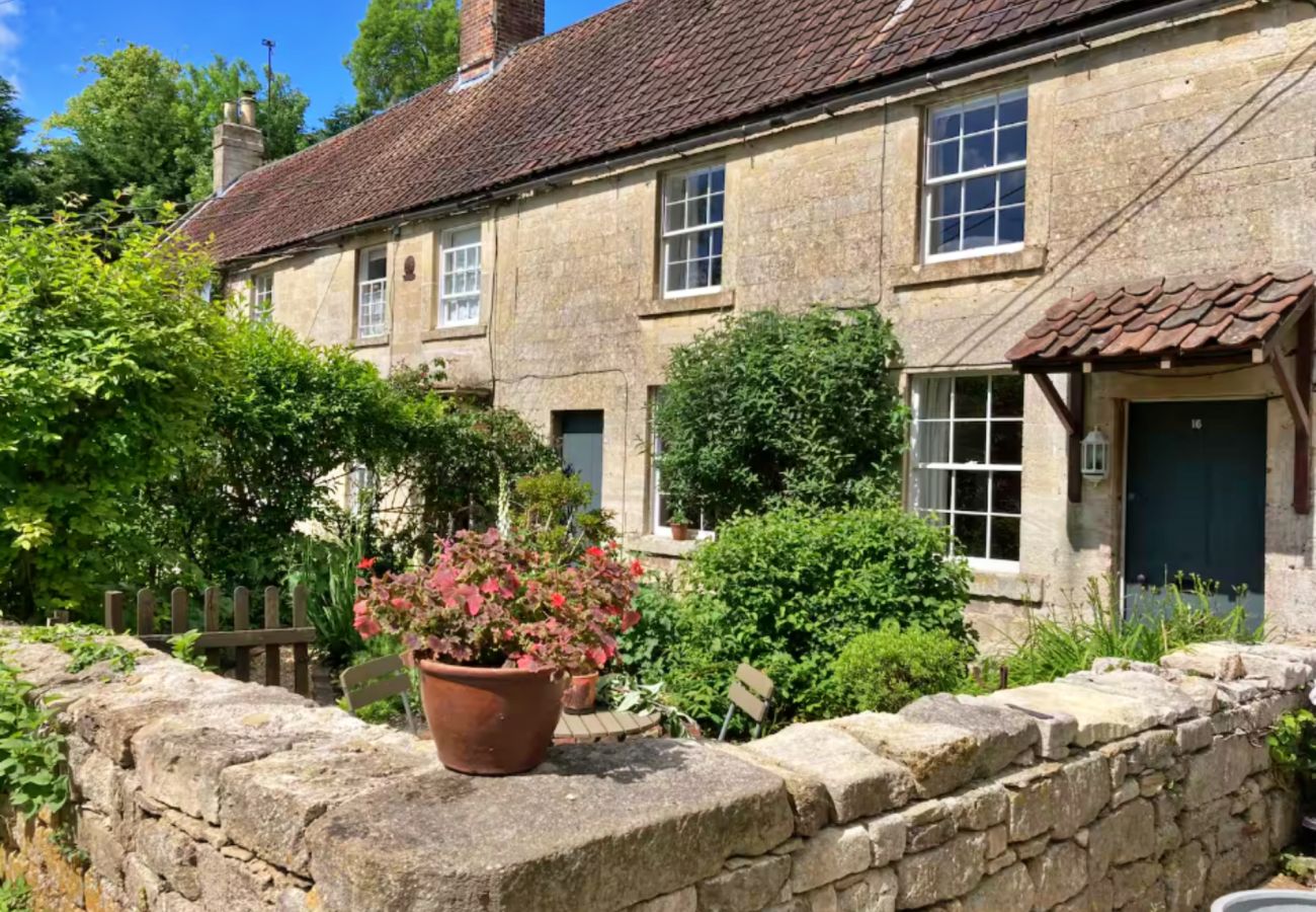 Landhaus in Wingfield - Meadowsweet Cottage