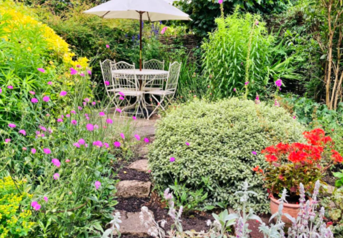 Landhaus in Wingfield - Flittermouse Cottage