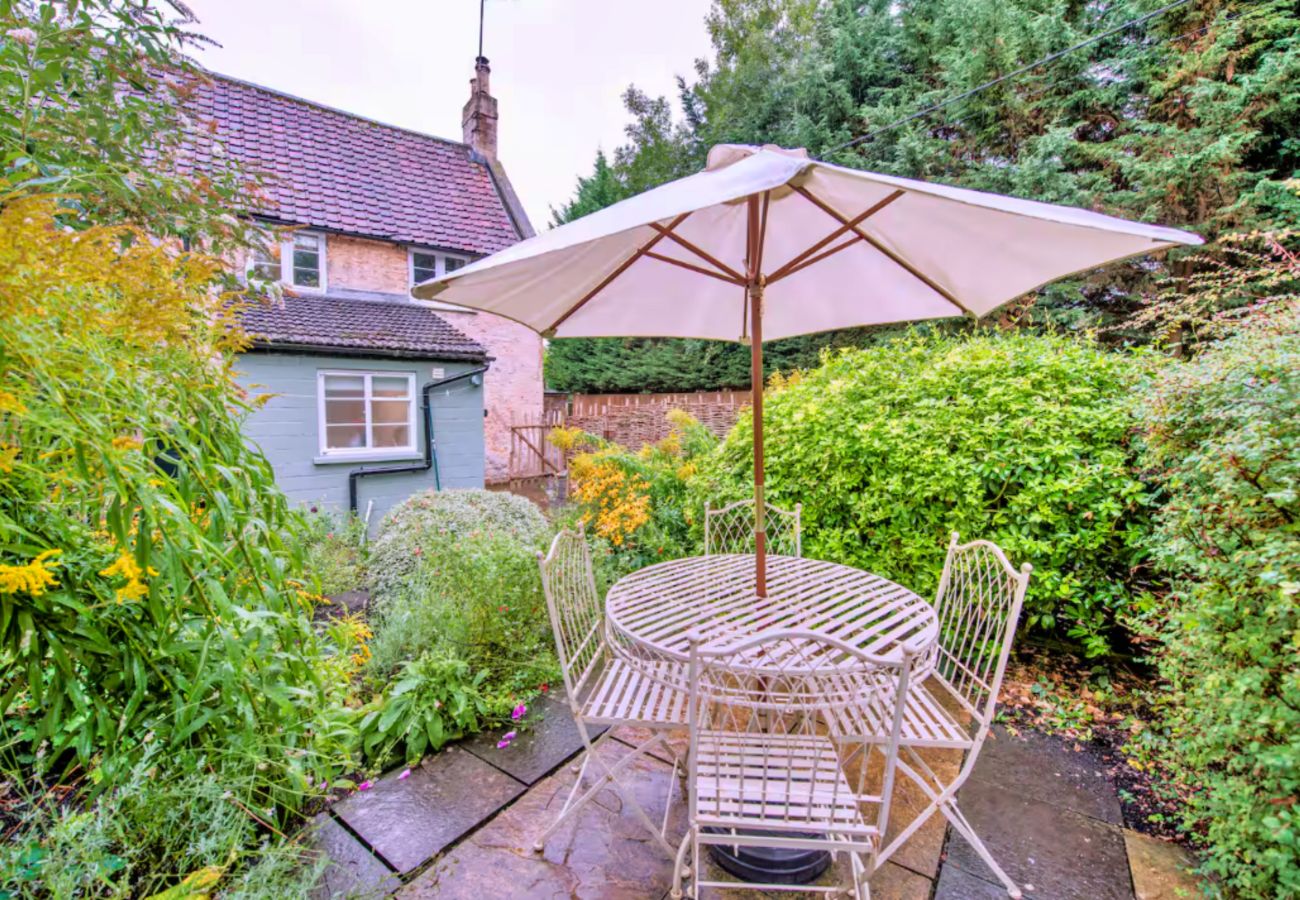 Landhaus in Wingfield - Flittermouse Cottage