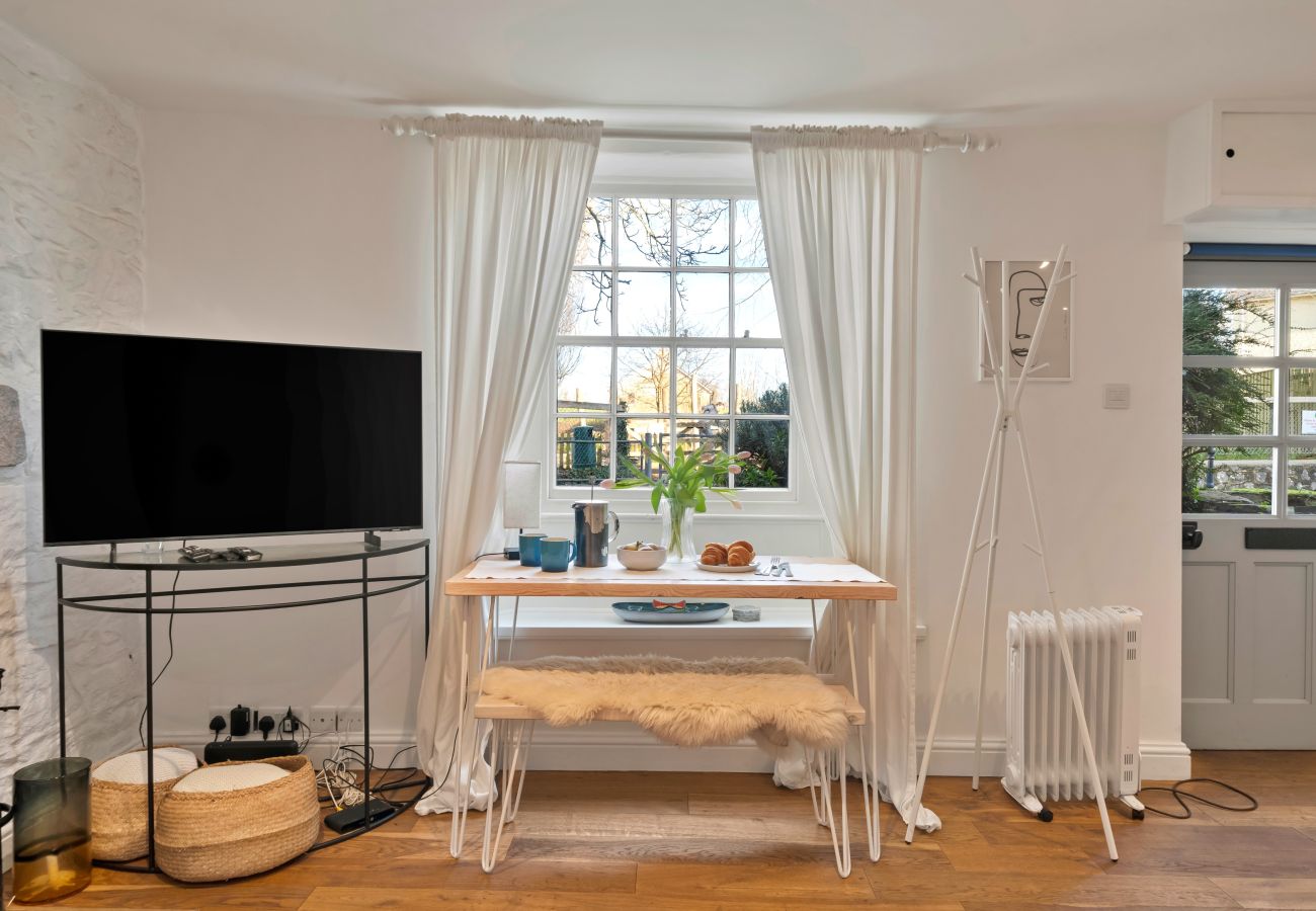 Landhaus in Broadhempston - Horseshoe Cottage