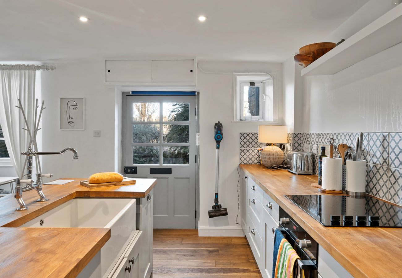 Landhaus in Broadhempston - Horseshoe Cottage