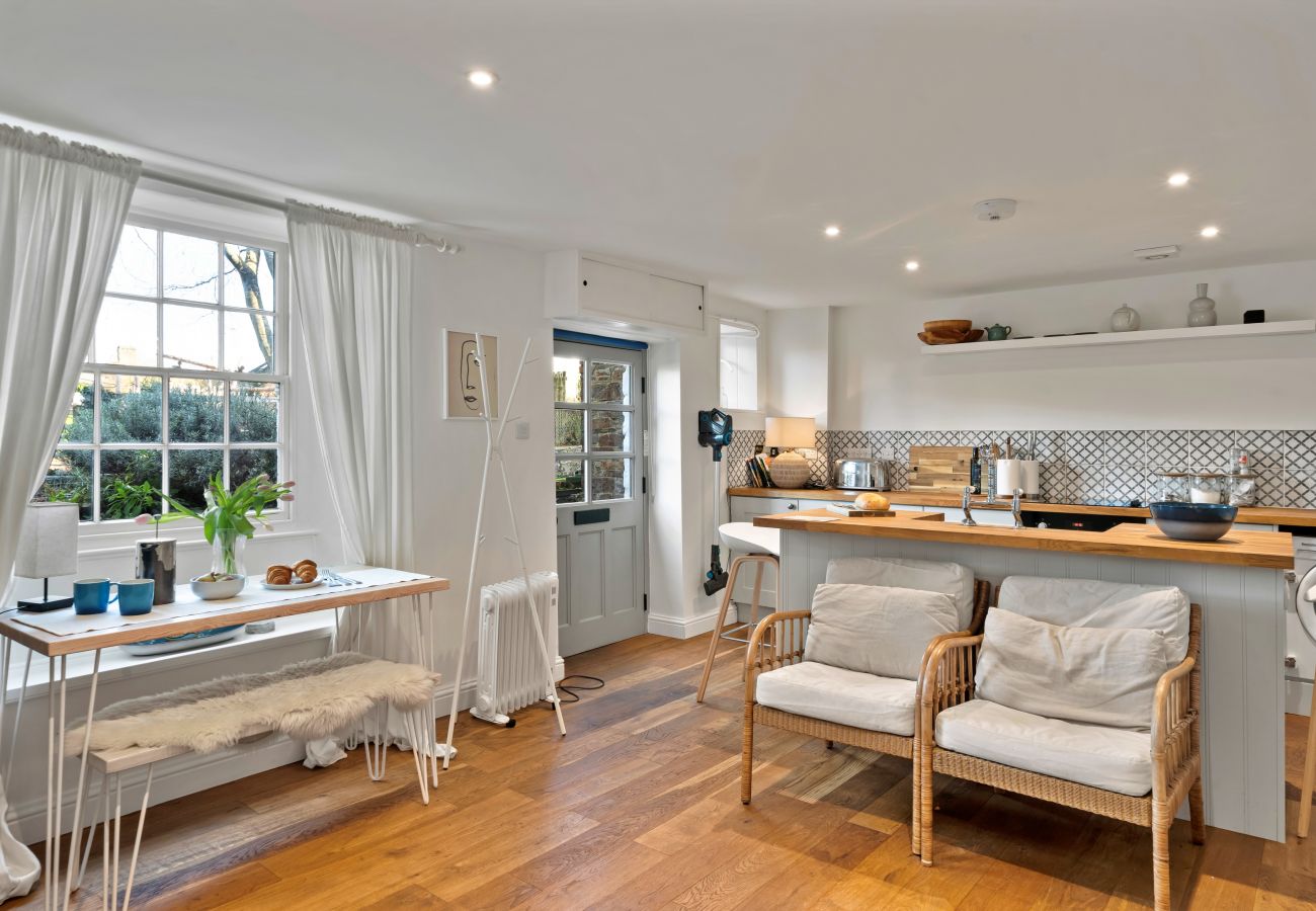 Landhaus in Broadhempston - Horseshoe Cottage