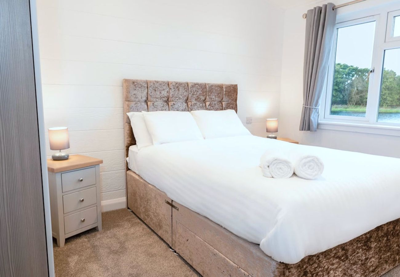 Chalet in Errol - Silverwood Hideaway Lodge