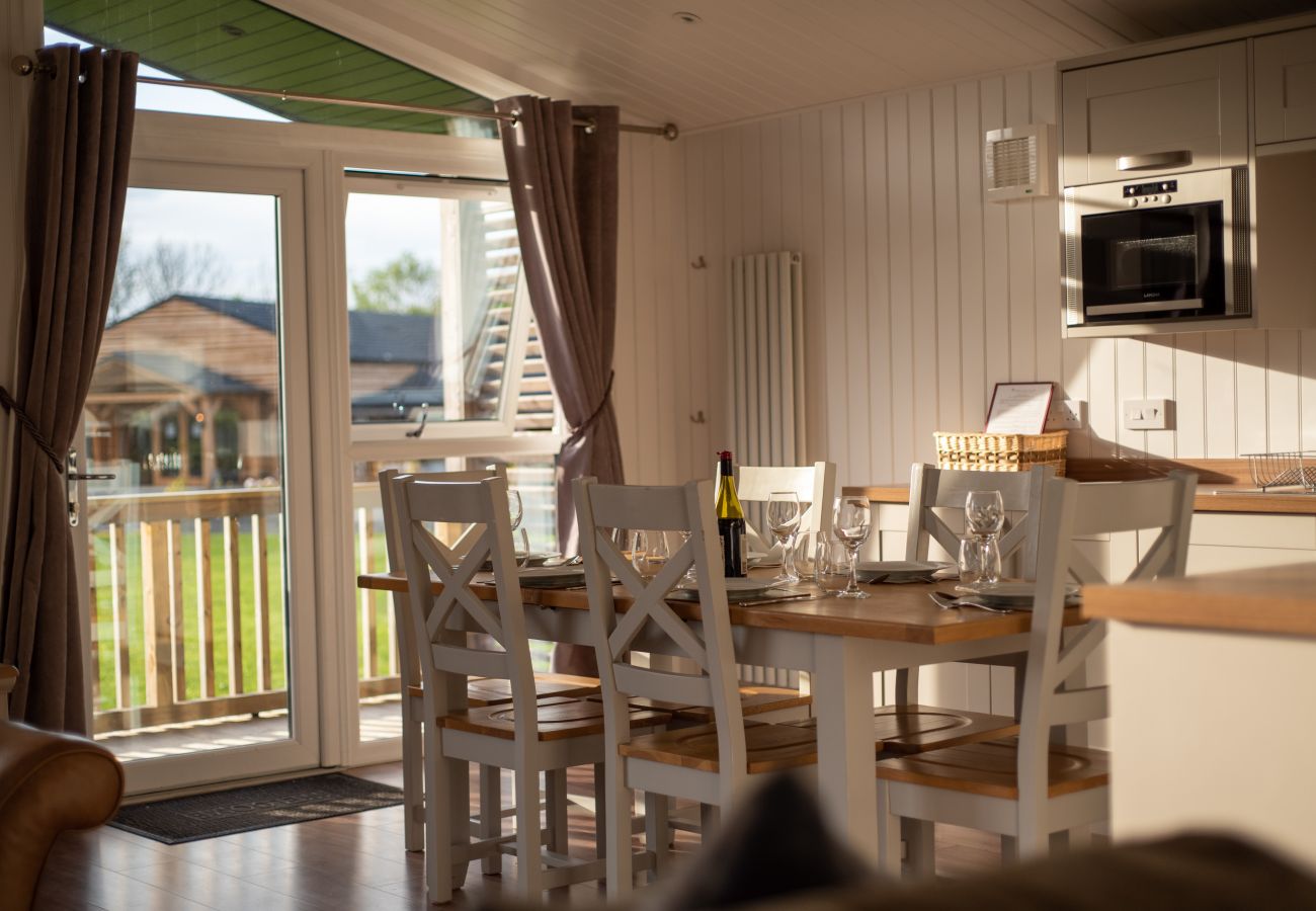 Chalet in Errol - Silverwood Family Lodge