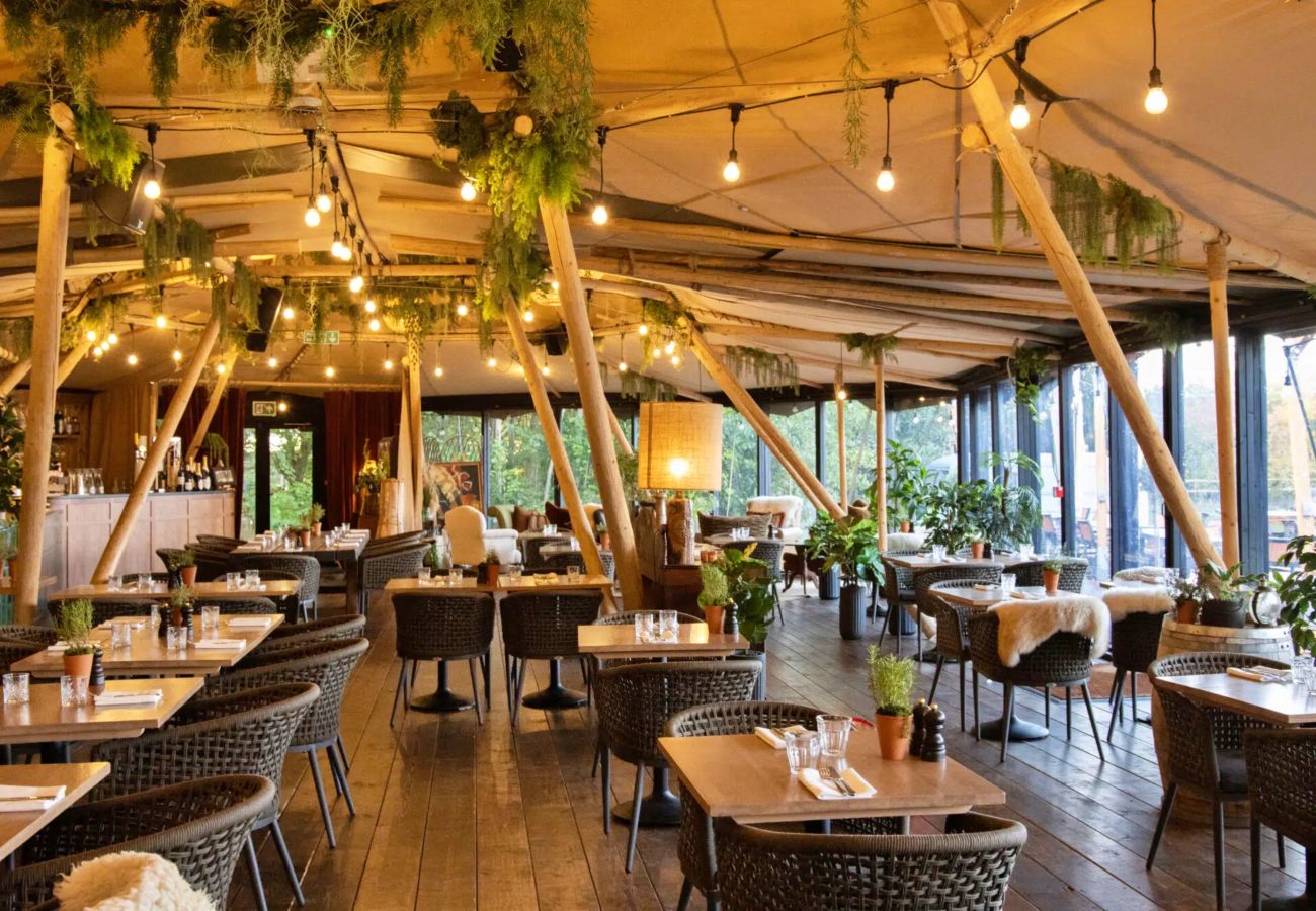 Ferienhaus in Lechlade - The Glass House at The Lakes by Yoo