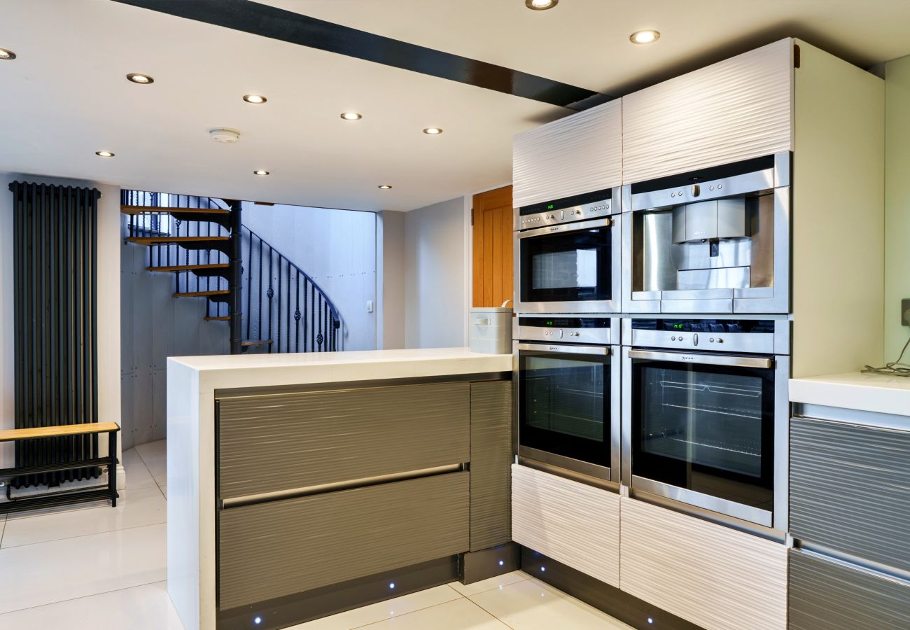 Landhaus in Horton - Big Barn at Dairy Cottages