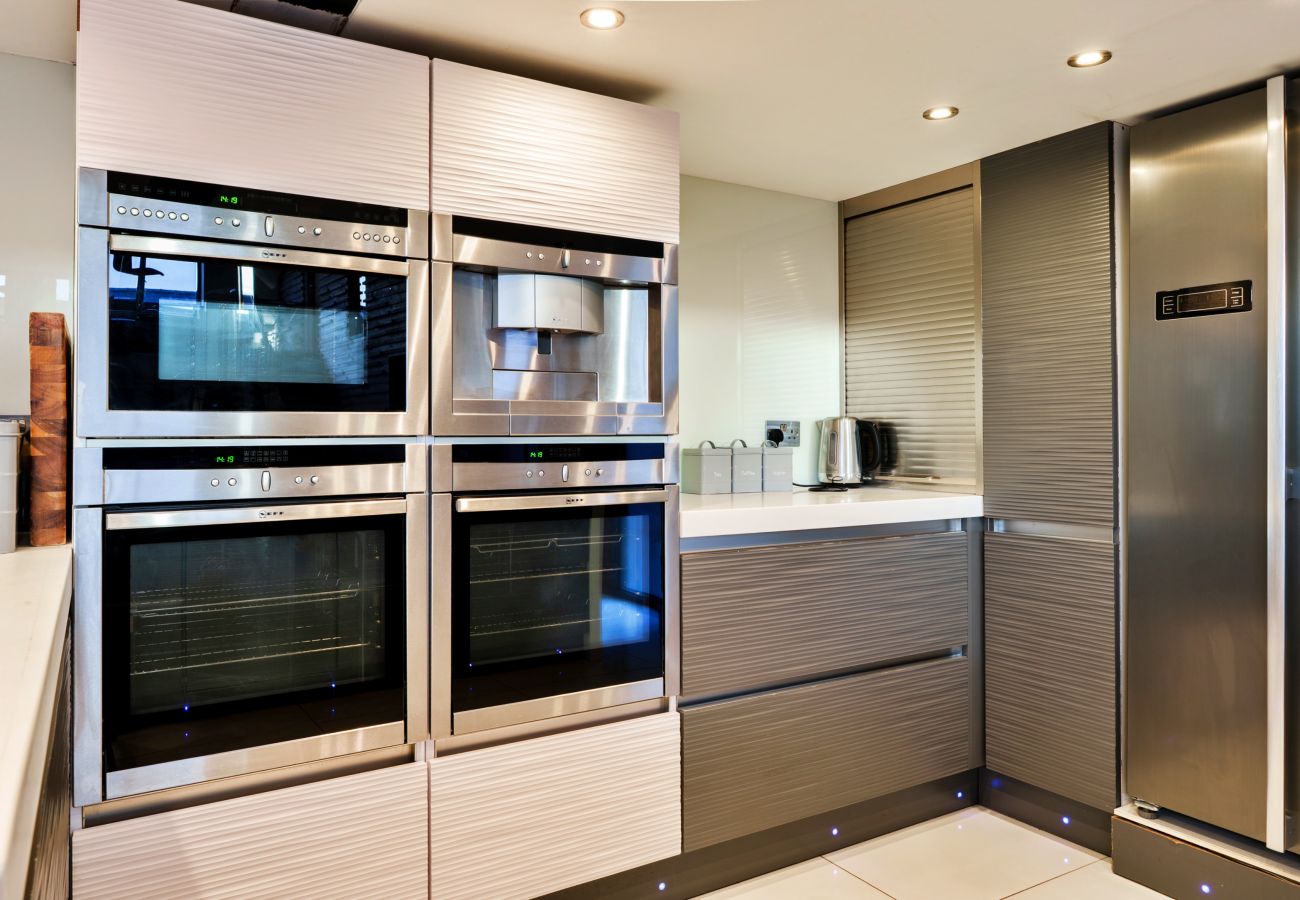 Landhaus in Horton - Big Barn at Dairy Cottages