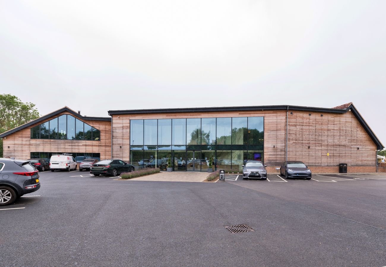 Chalet in Bourn - Osprey Luxury Lodge