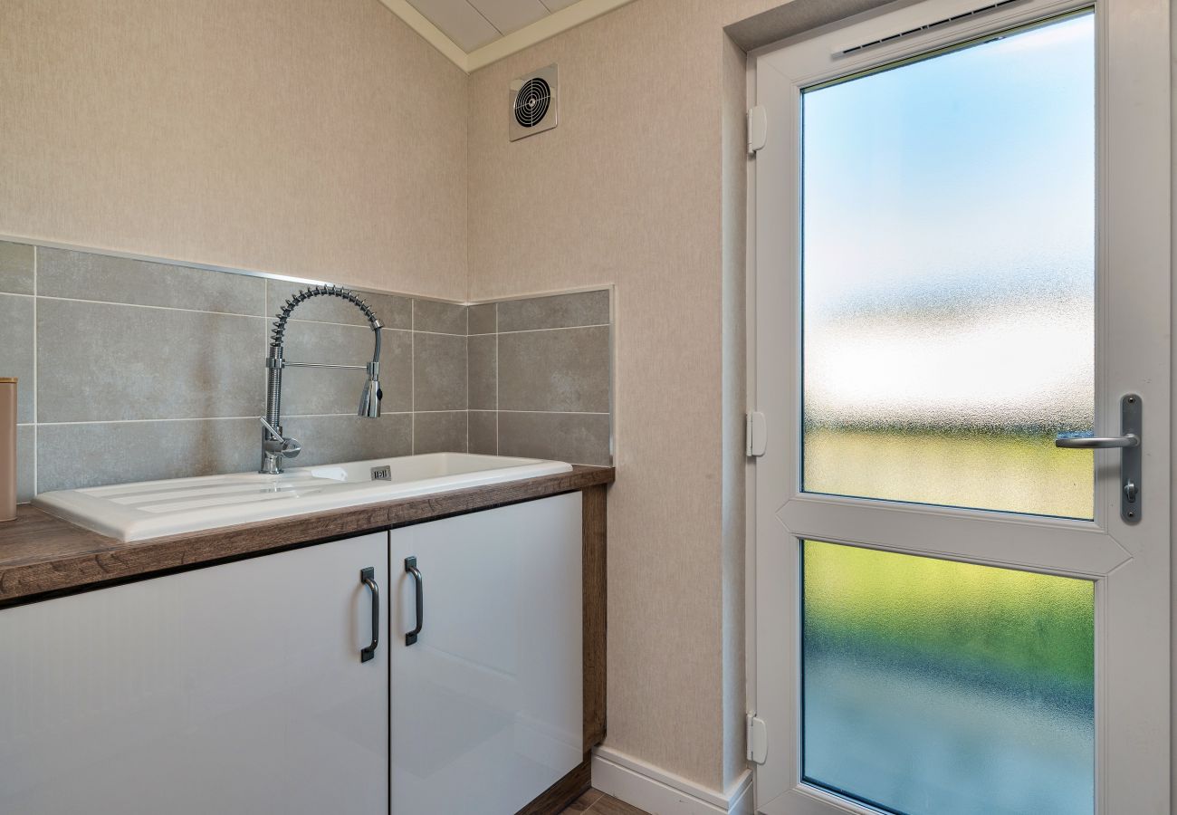 Chalet in Bourn - Osprey Luxury Lodge