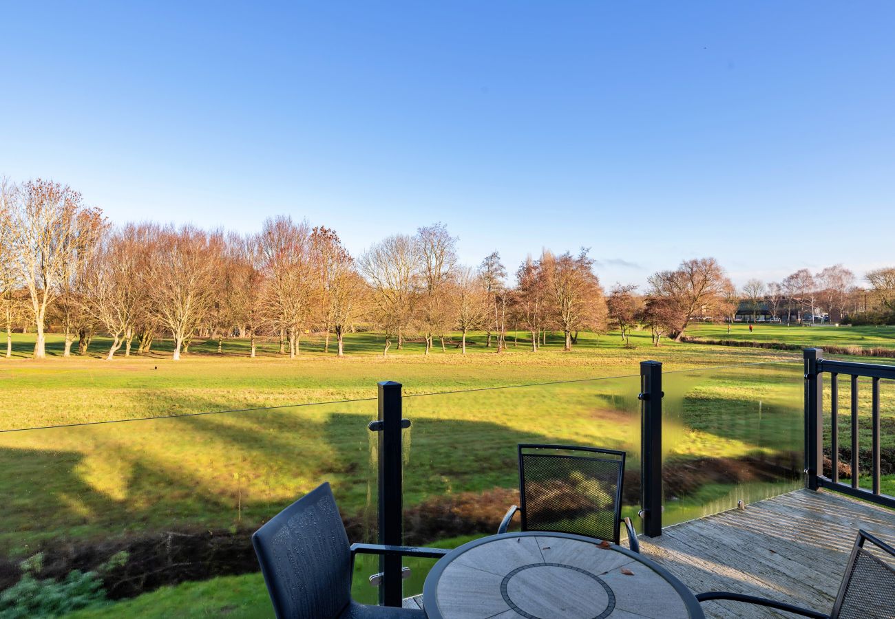 Chalet in Bourn - Osprey Luxury Lodge