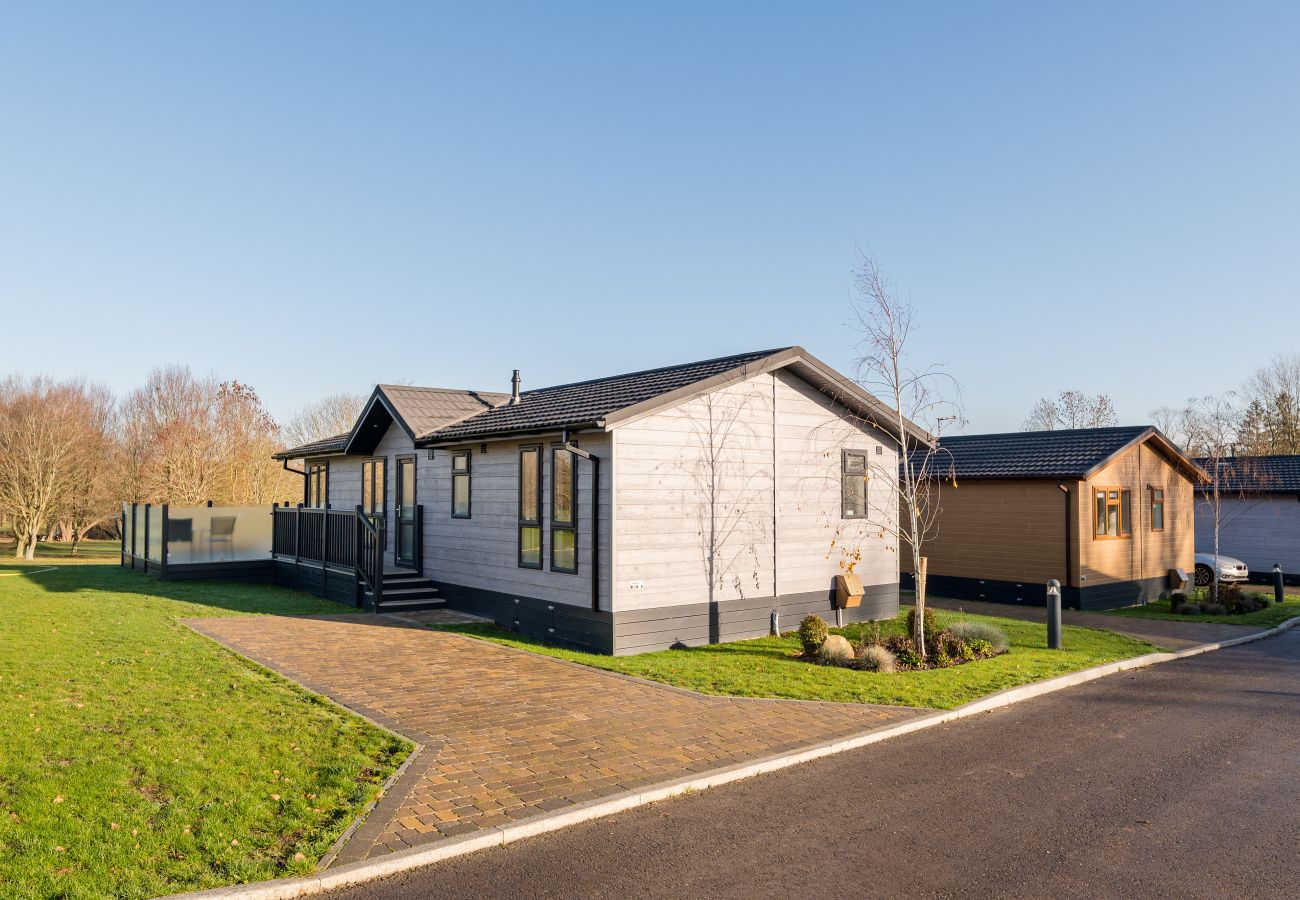 Chalet in Bourn - Osprey Luxury Lodge