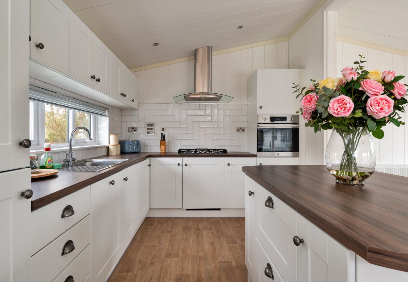 Chalet in Bourn - Churchill Luxury Lodge